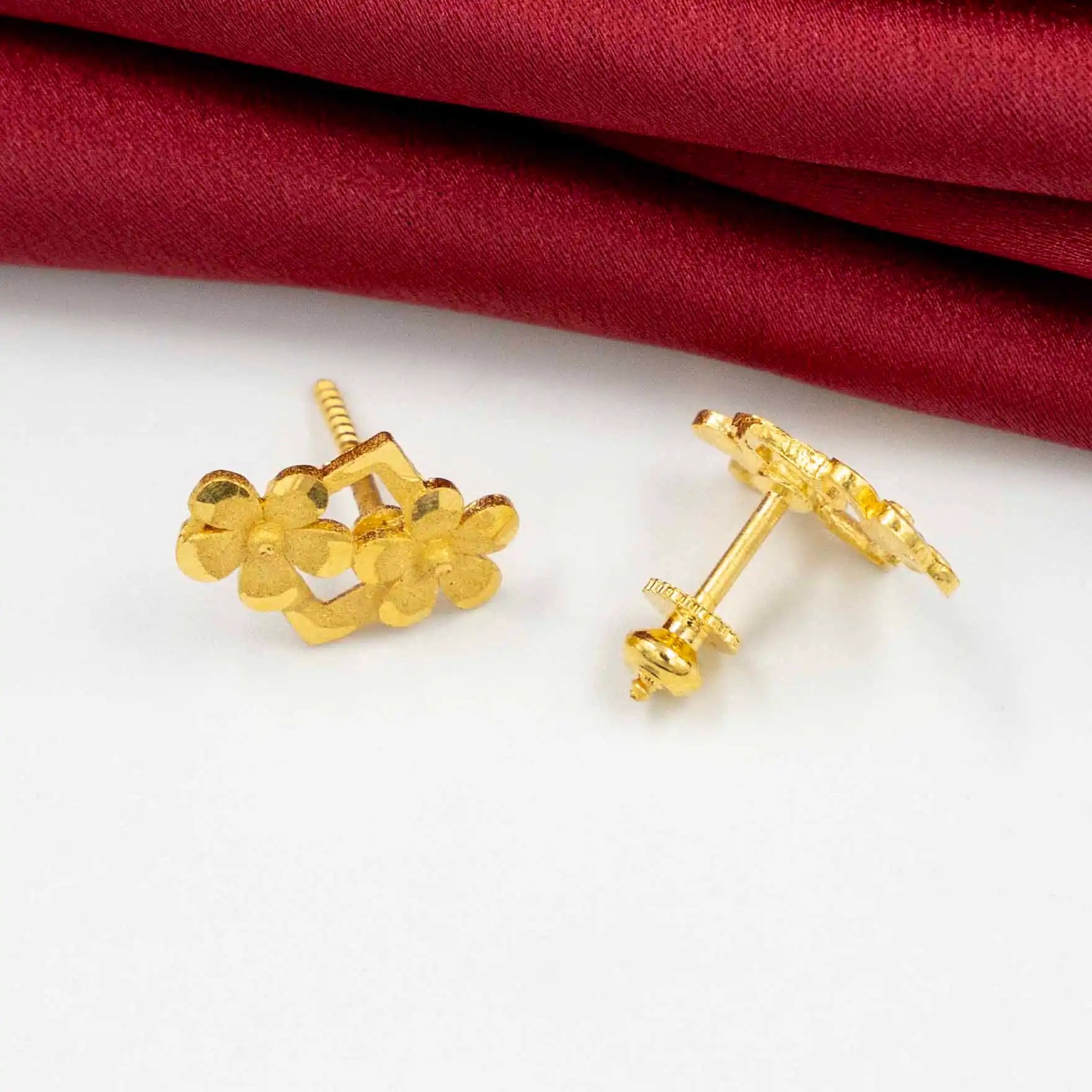 Gold earring PGST76-09