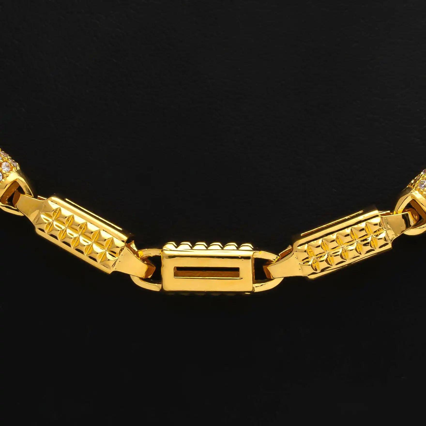 Gents Frill Necklace Online 