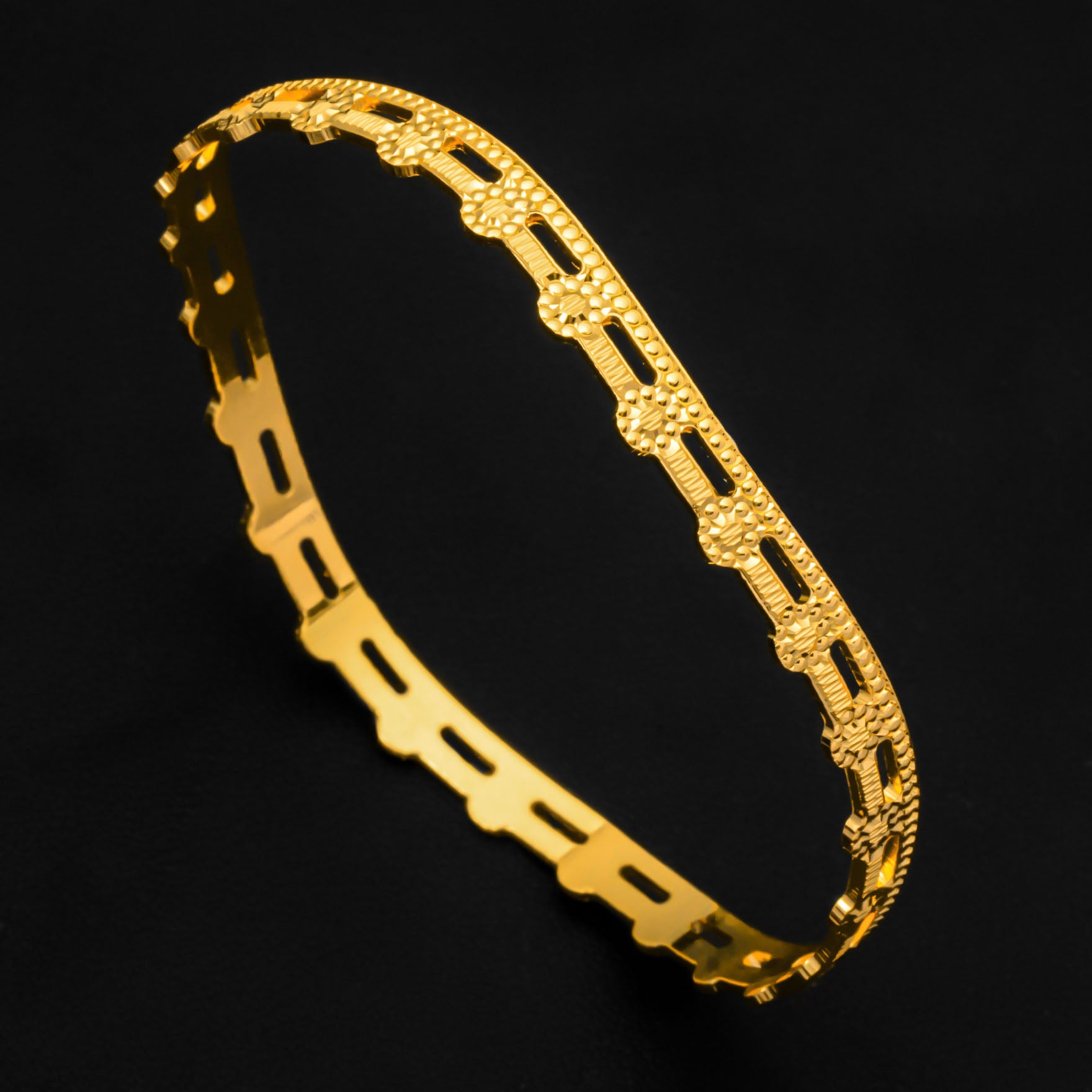 GOLDEN BANGLE PGB38-051