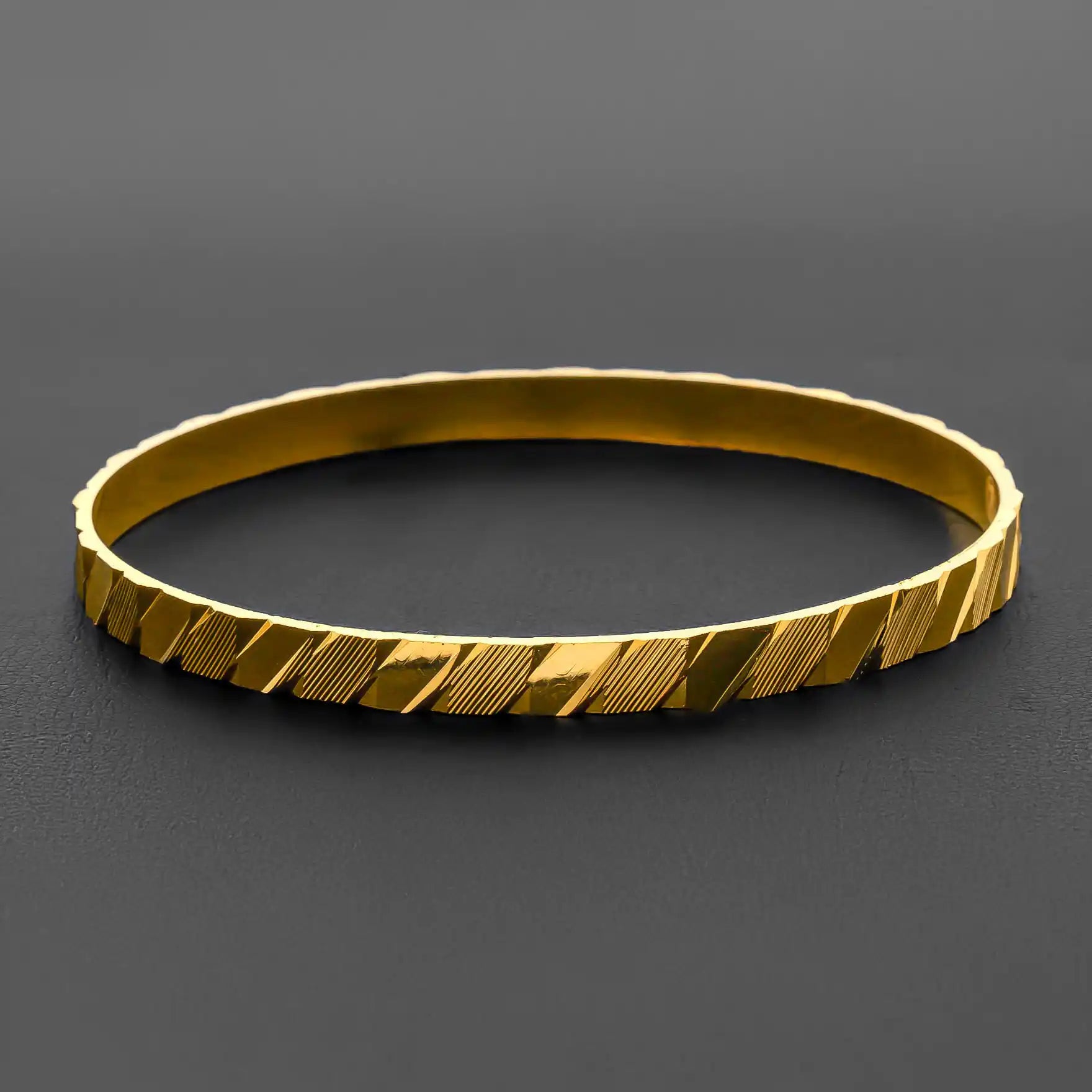 GOLDEN BANGLE PGB74-041