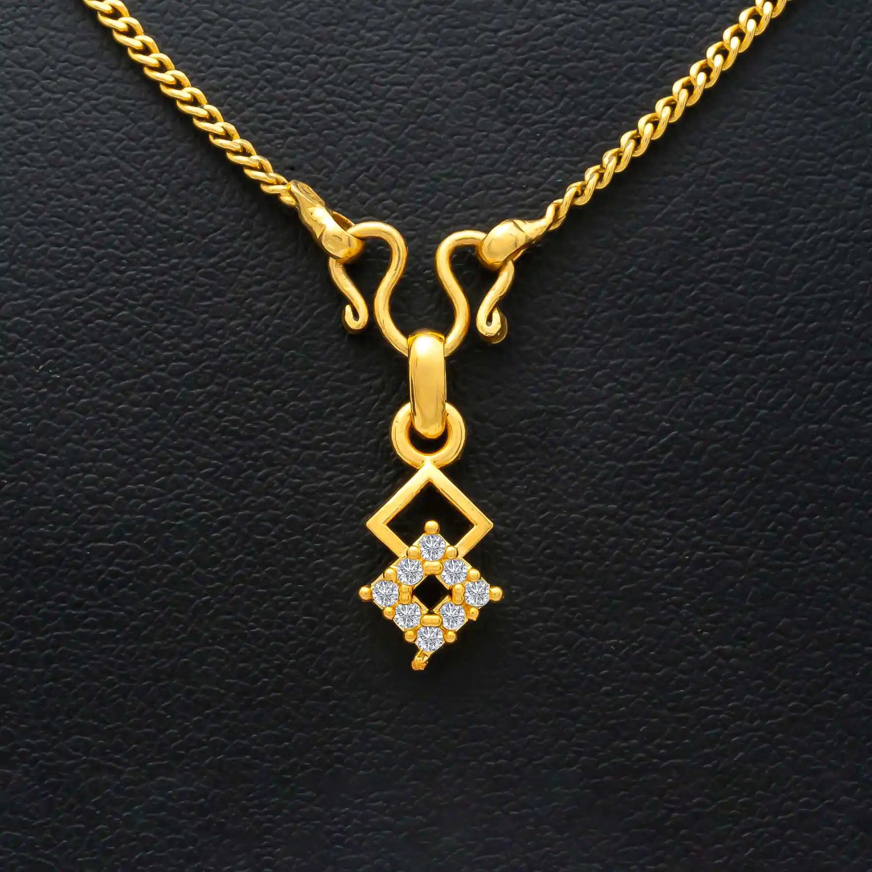 Stone pendant for women