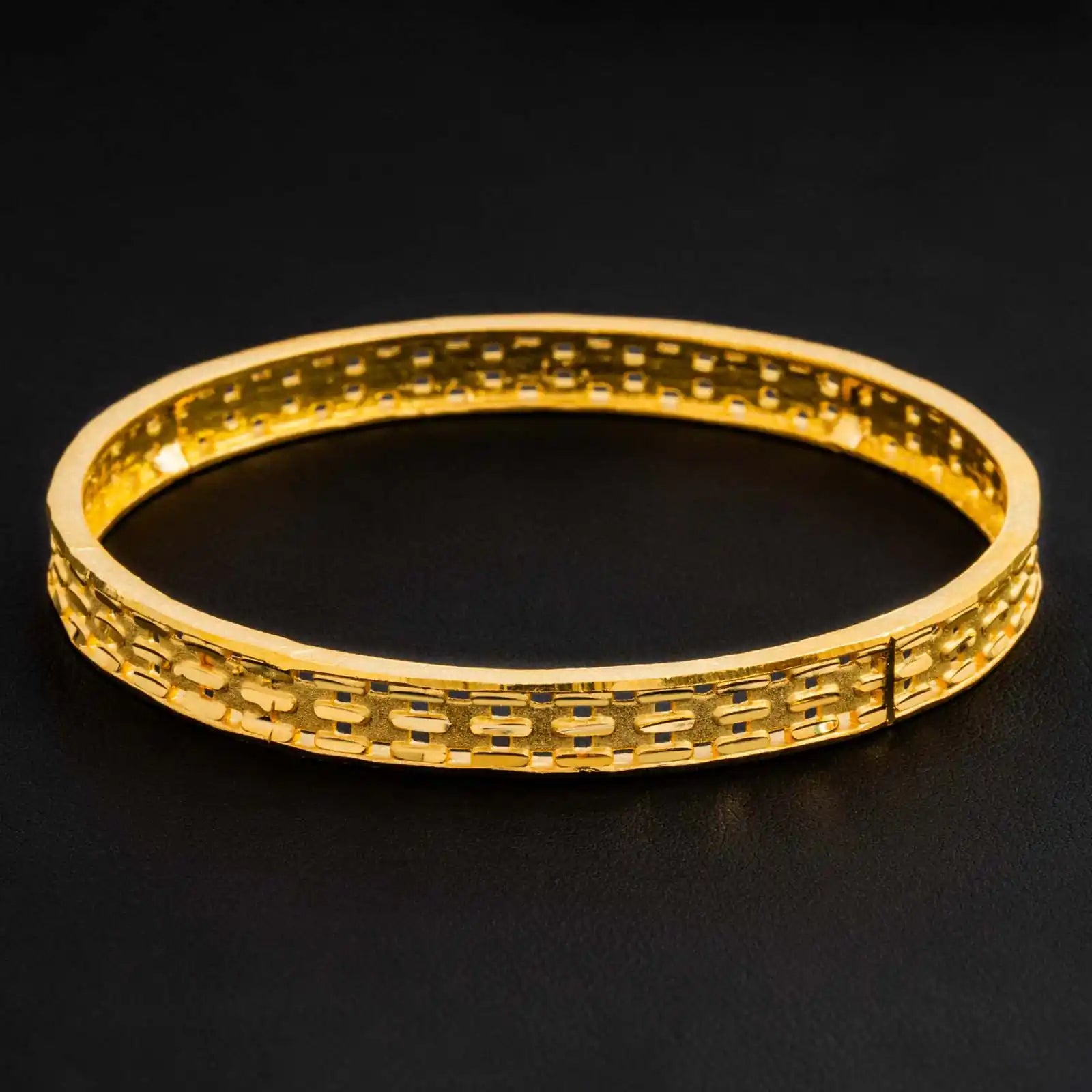 Golden Bangle PGB131-571