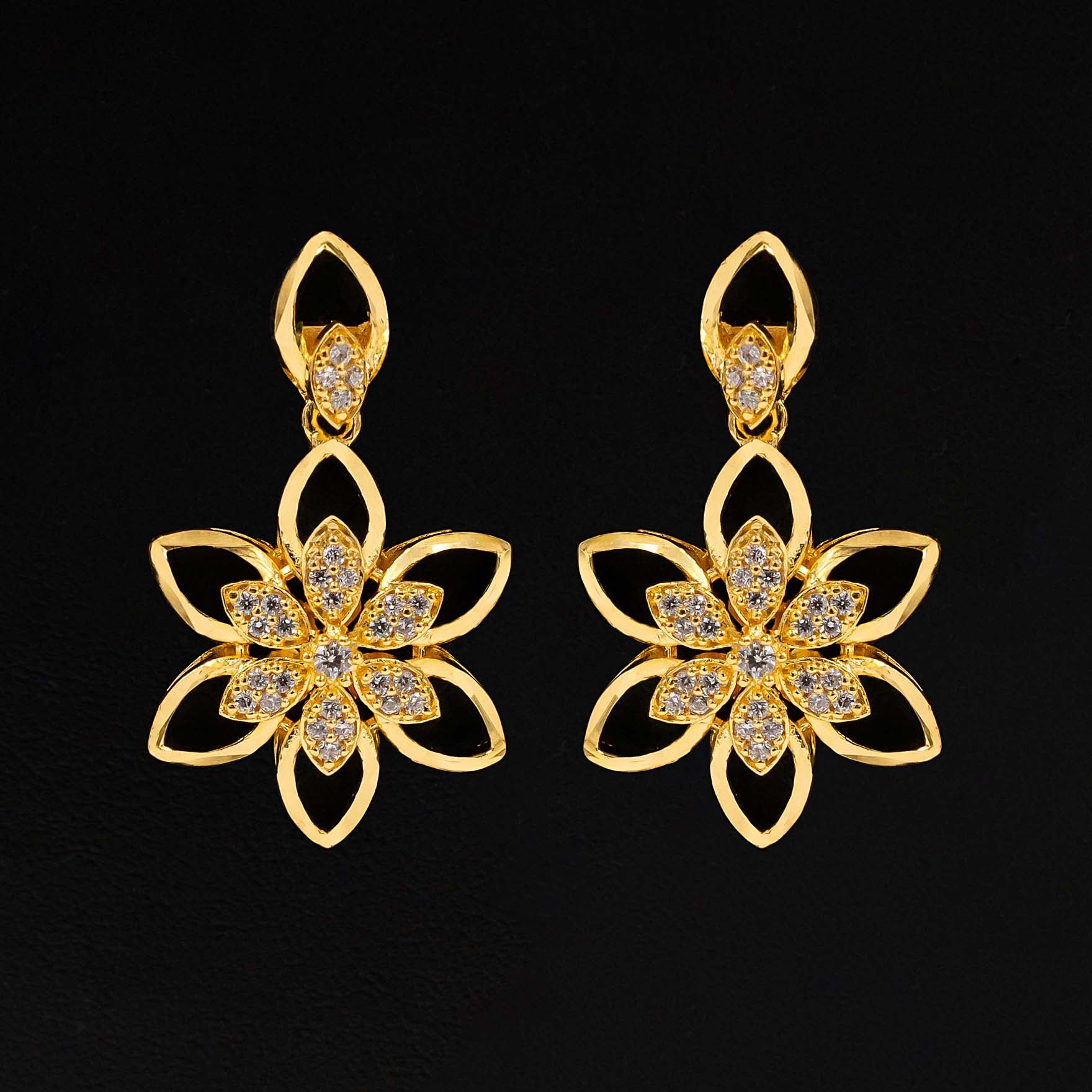 beautiful gold earrings for women at parakkat jewels