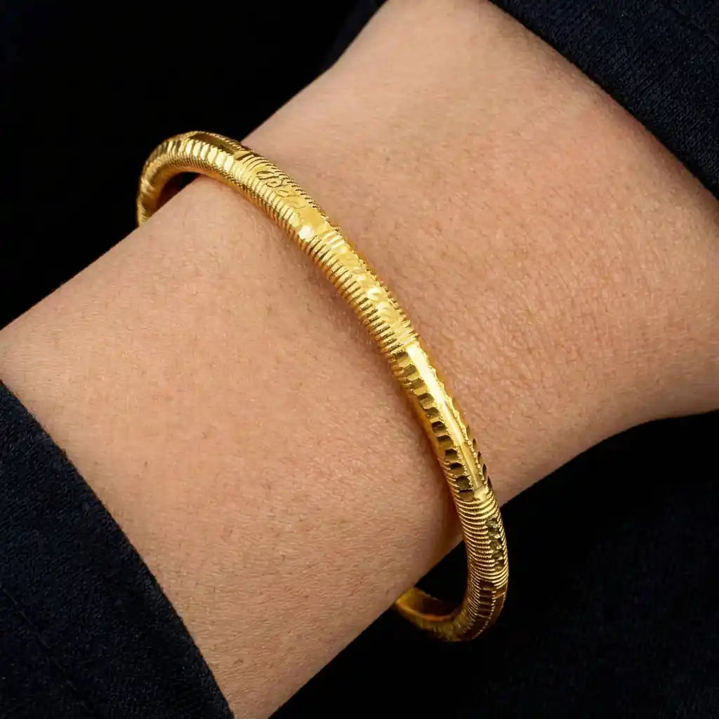 GOLDEN BANGLE PGB68-041