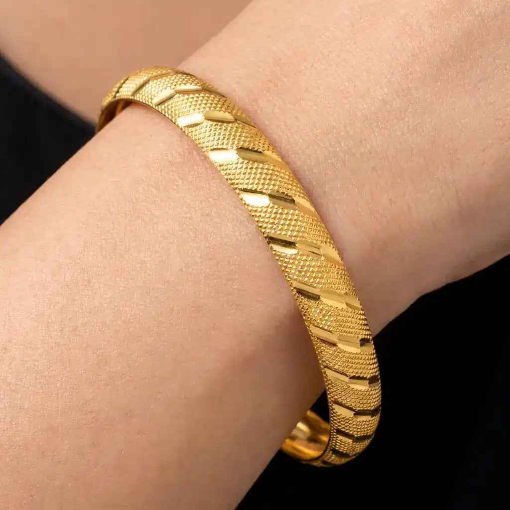 GOLDEN BANGLE PGB80-571