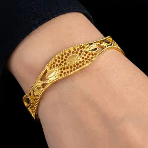 GOLDEN BANGLE PGB95-052