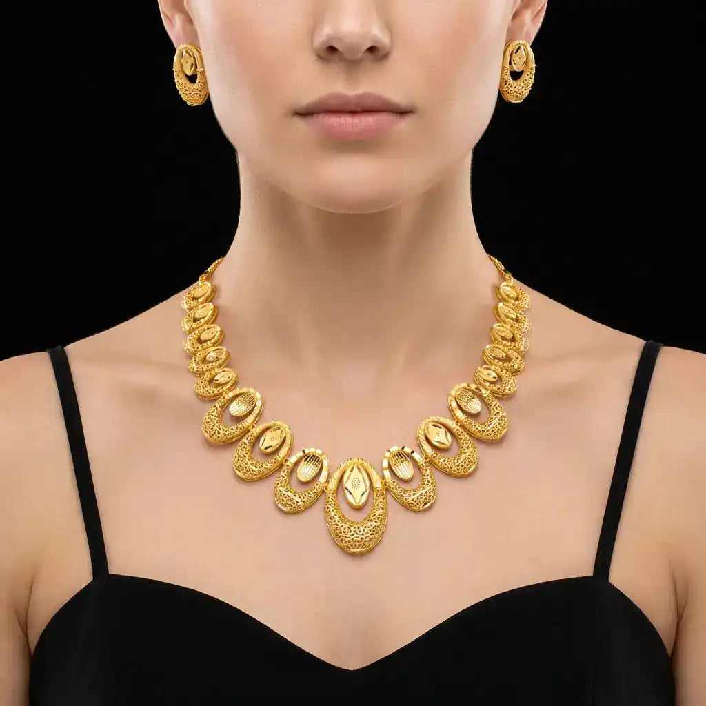 GOLDEN NECKLACE SHORT WITH GOLDEN STUD PGNS42-036, PGST7-041