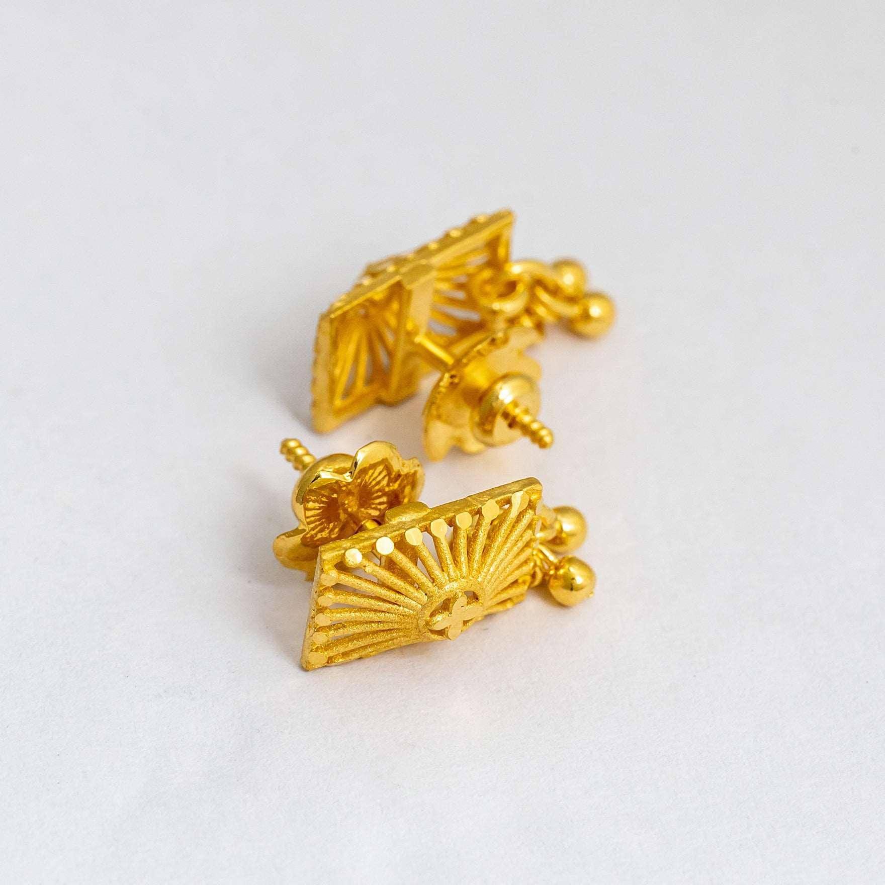 Gold Stud PGHST211-09 - Parakkat Jewels