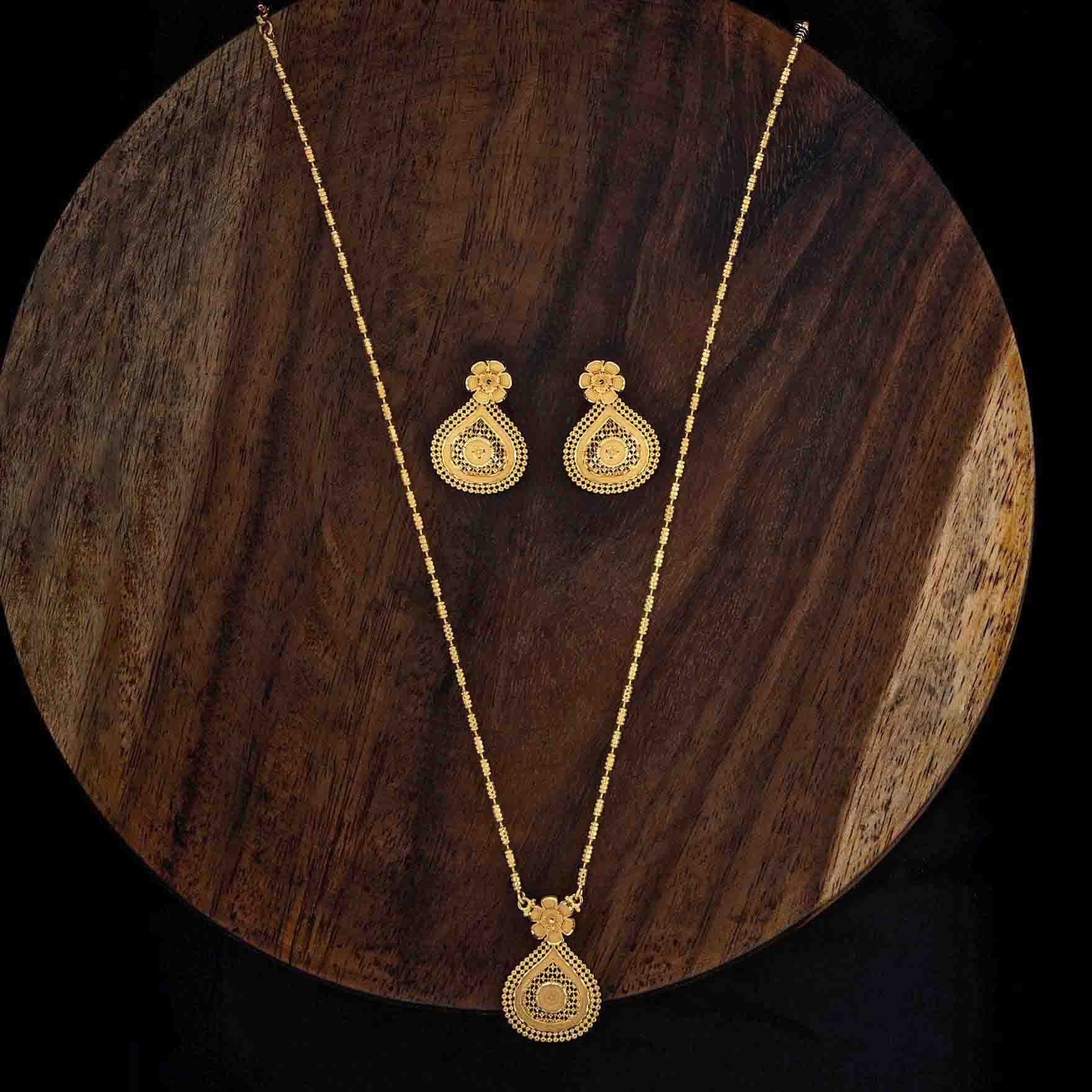 Golden Necklace - Parakkat Jewels