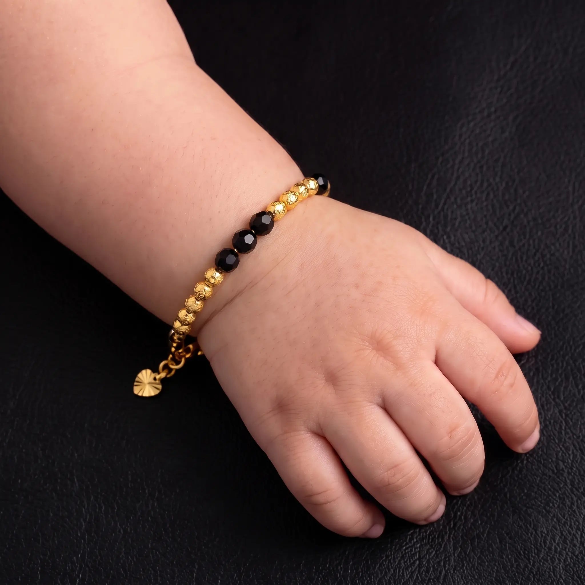 Black Bead Shell Drop Baby Bracelet Gold Layered