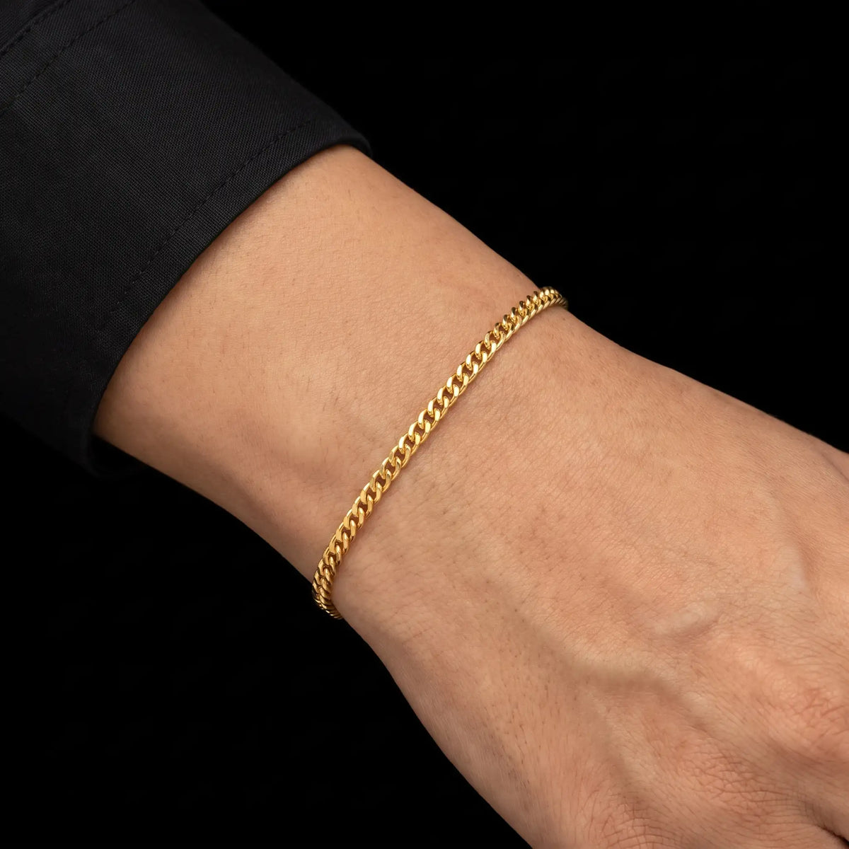 Gents Curb Link Fine Chain Bracelet Gold Layered