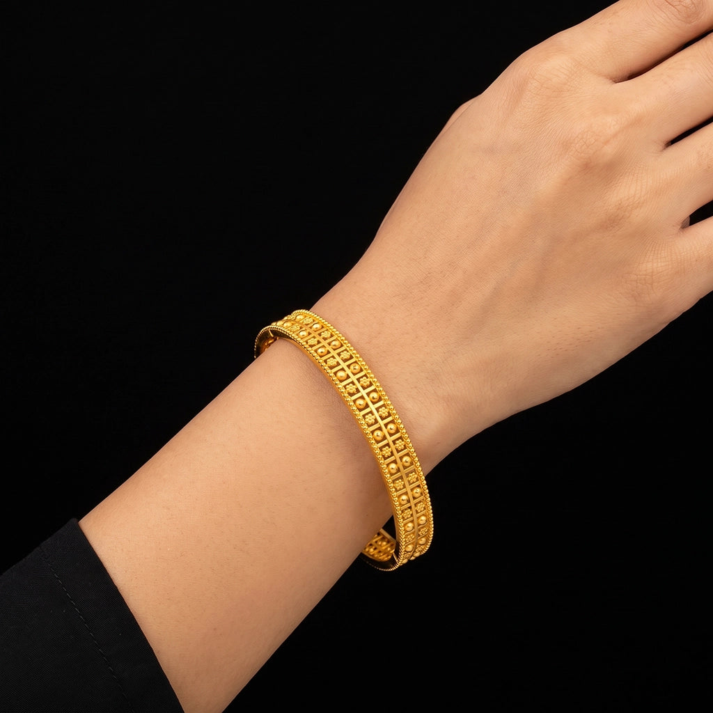 Premium Lattice Granule Floret Broad Bangle Gold Layered