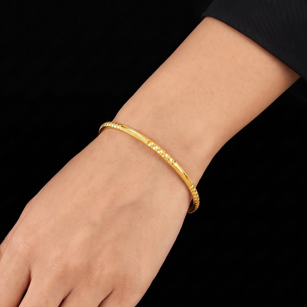 Fine Cut Women's Bangle Gold Layered