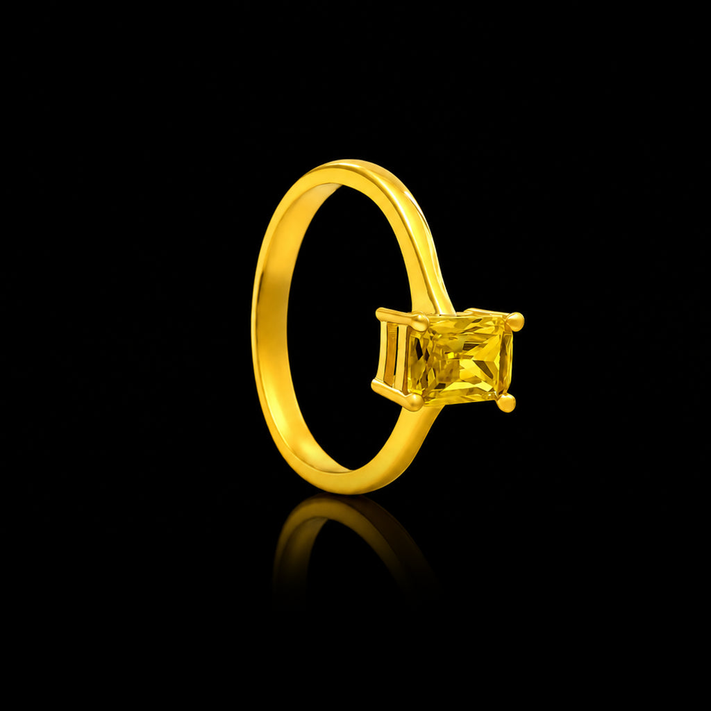 Yellow Square Claw Fine Stone Ring Gold Layered