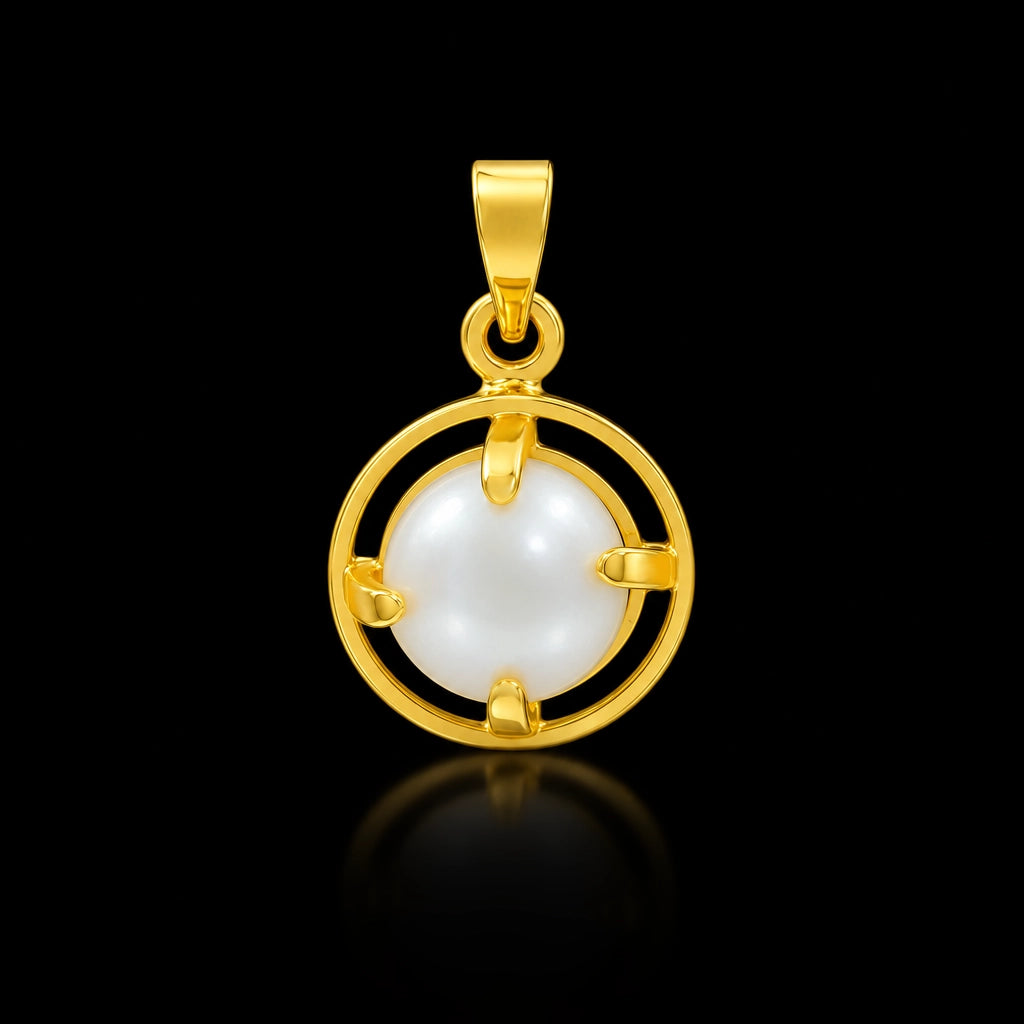Pearl Round Frame Four Prong Pendant Gold Layered