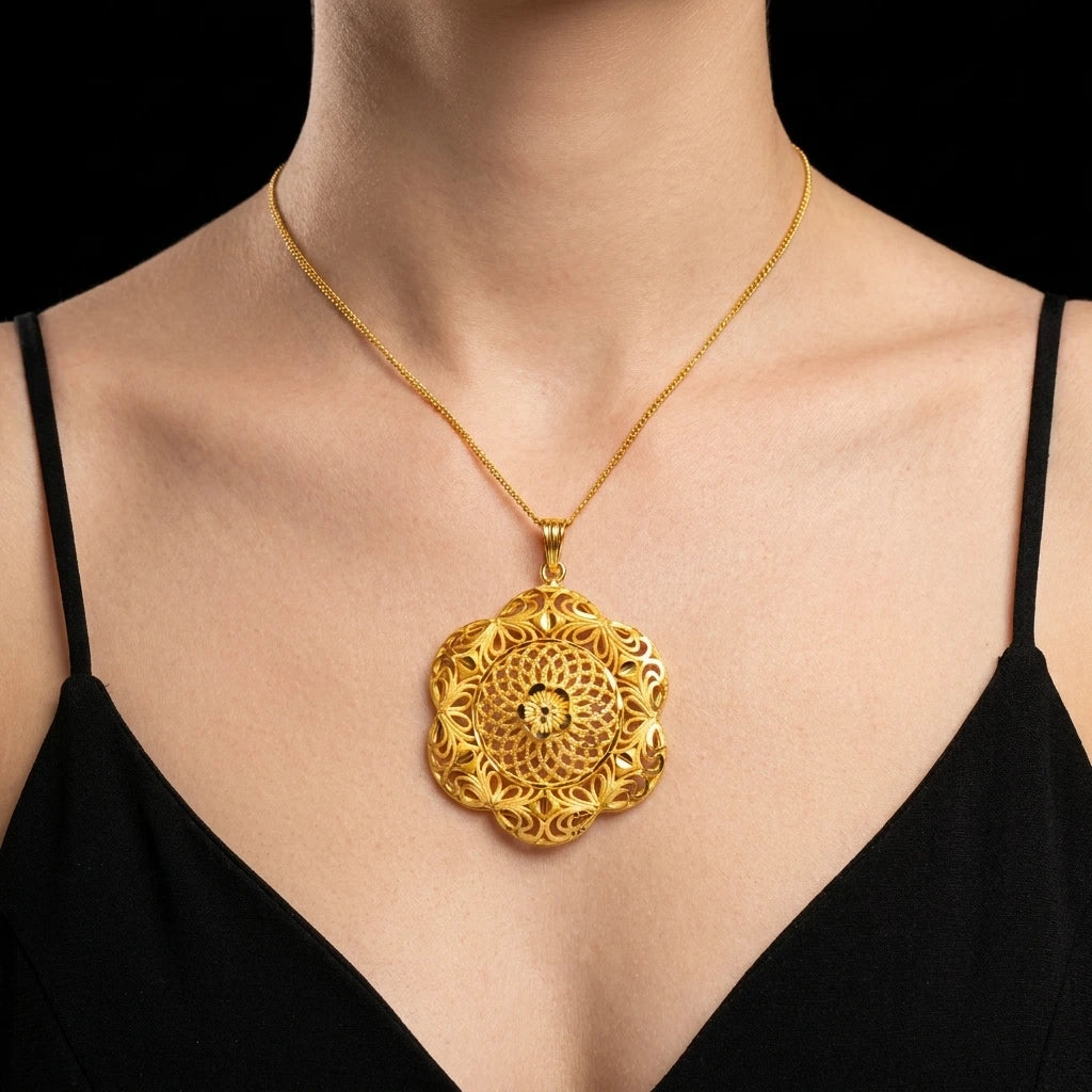 Gold Pendant PGLT61-011