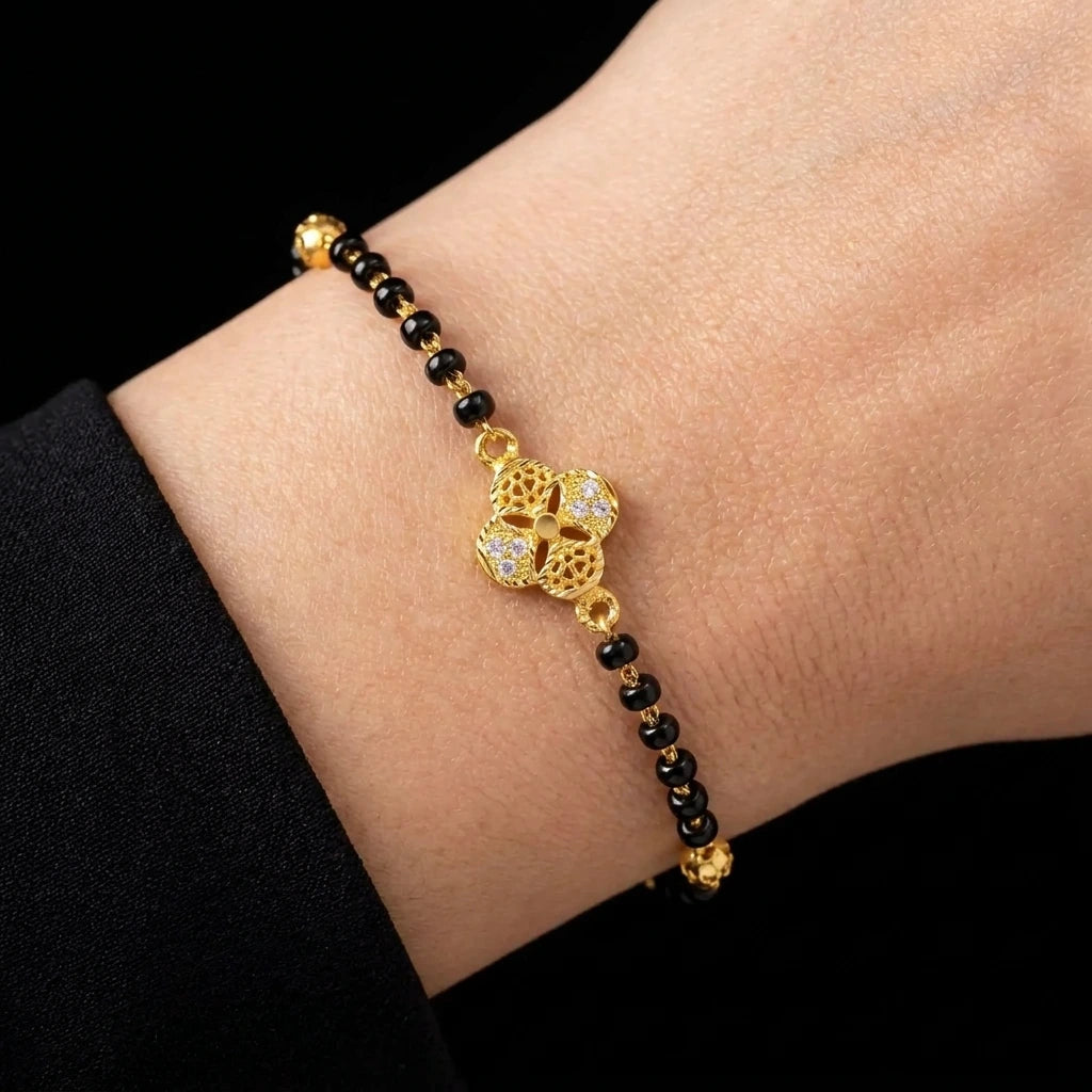 Black Beeds Bracelet PSKMBR13W-052