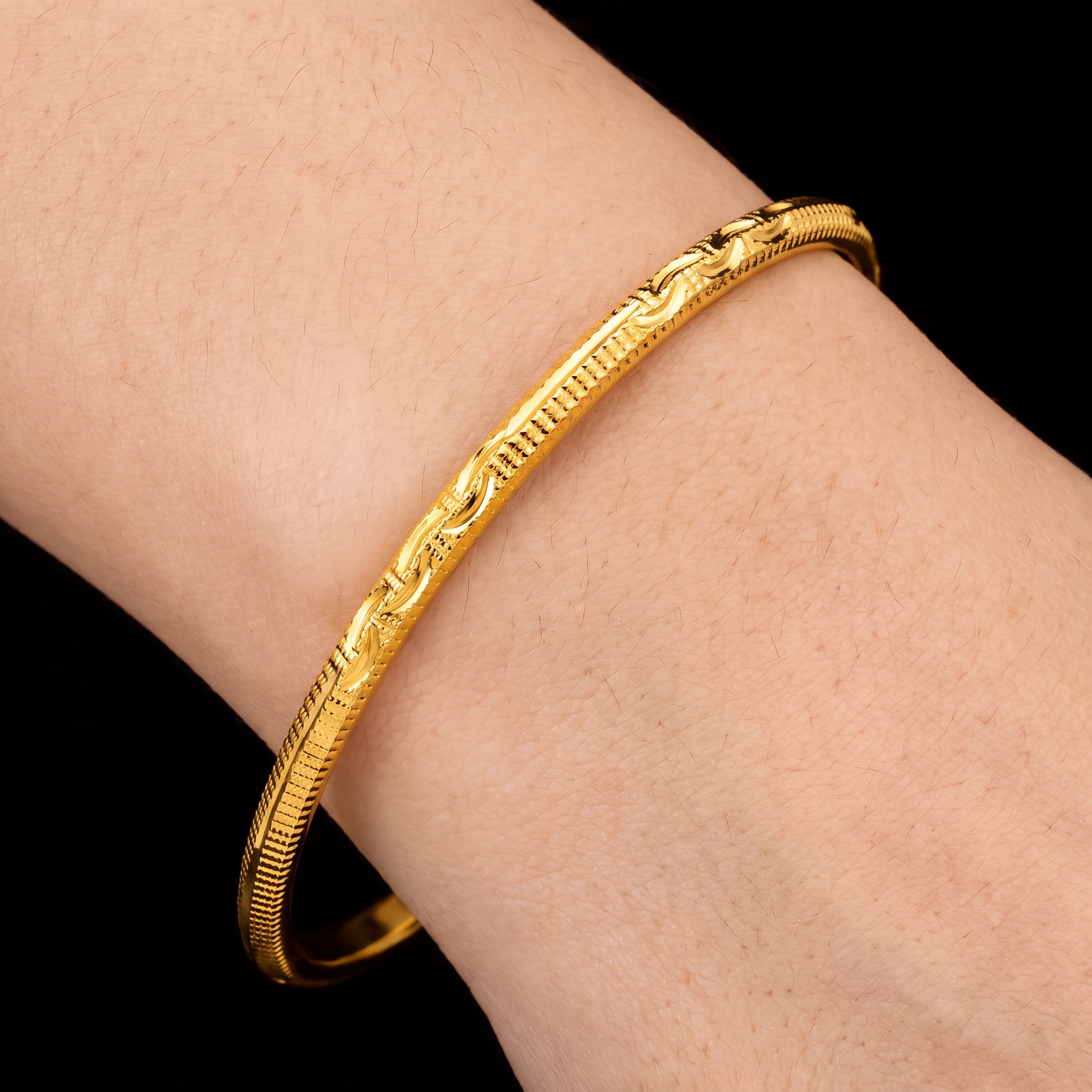 Designer Gold Plated Bangle