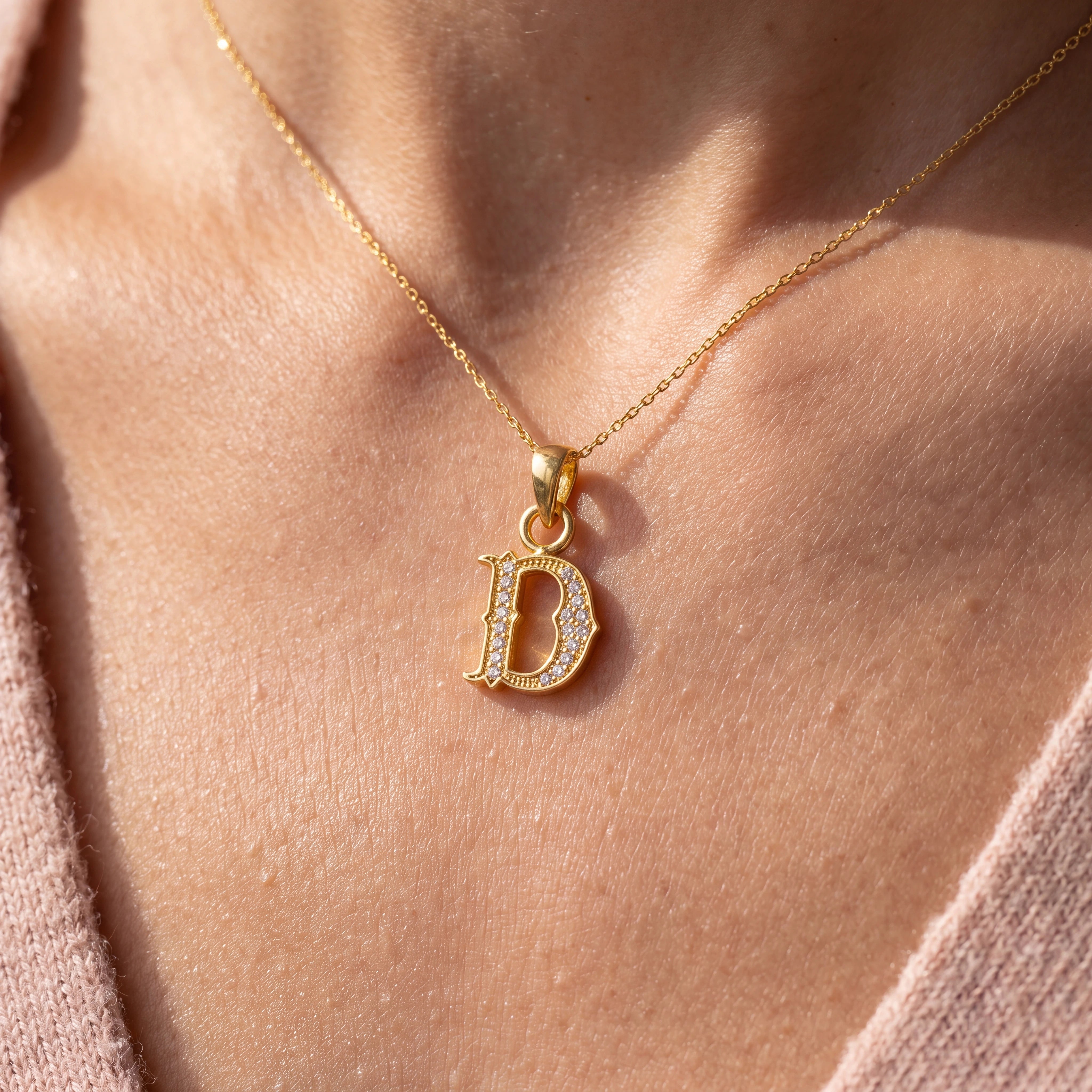 Gold Pendant PSLT183W-09