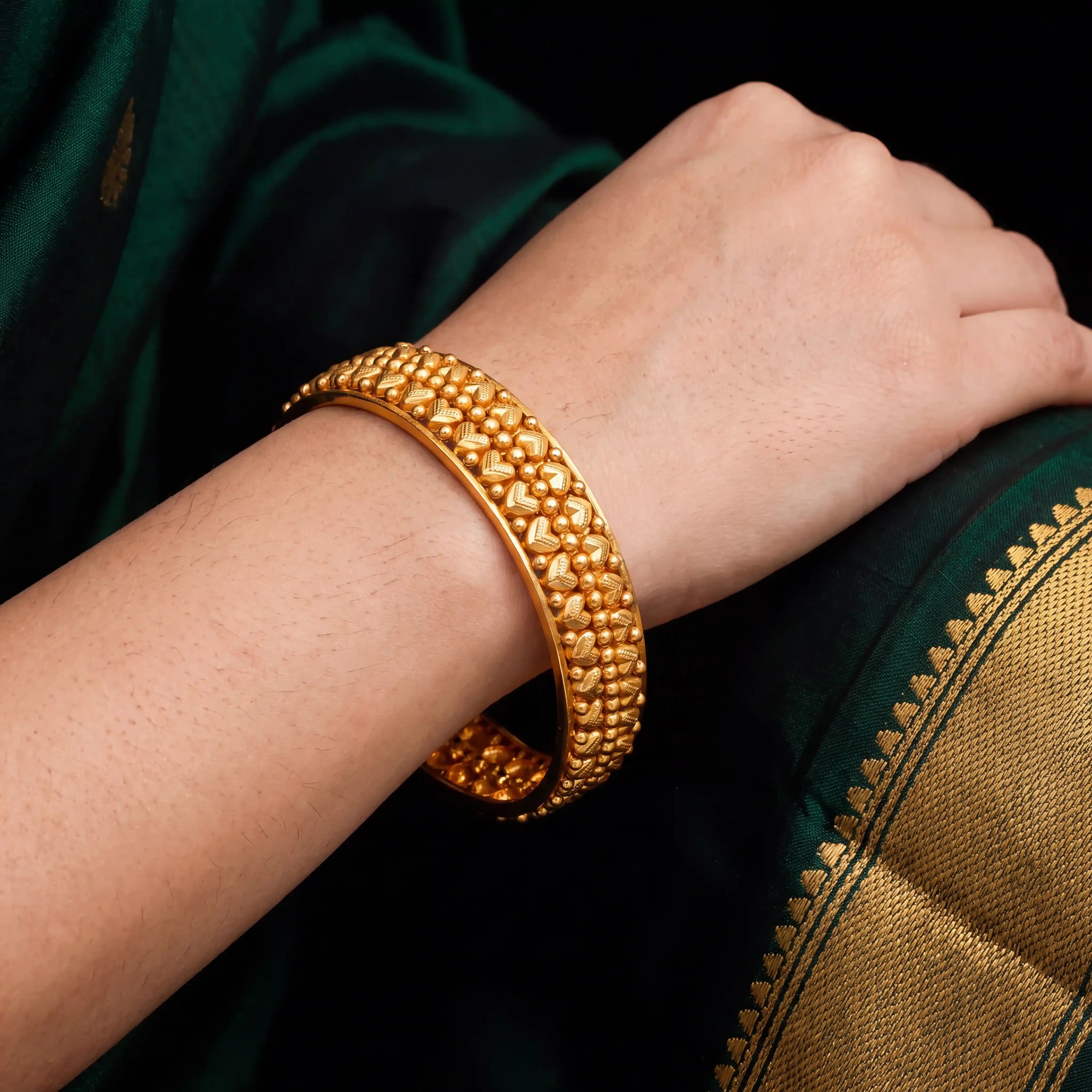 Golden Gheru Bangle PGGRBSR5-22-024 - Gold Plated Jewellery | Parakkat Jewels